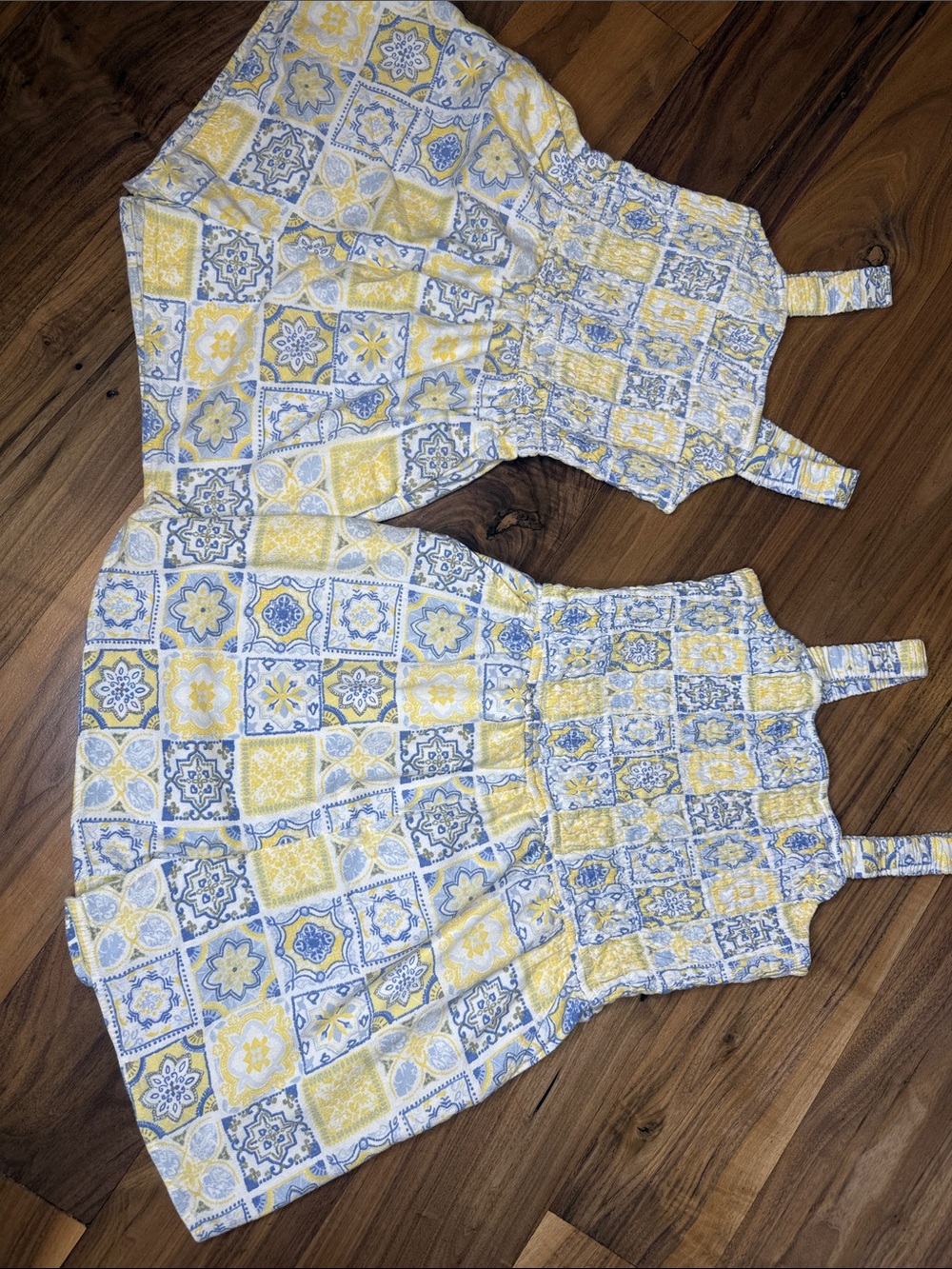 Abercrombie & Fitch Yellow and Blue Tile Print Dress (Mom & Daughter)